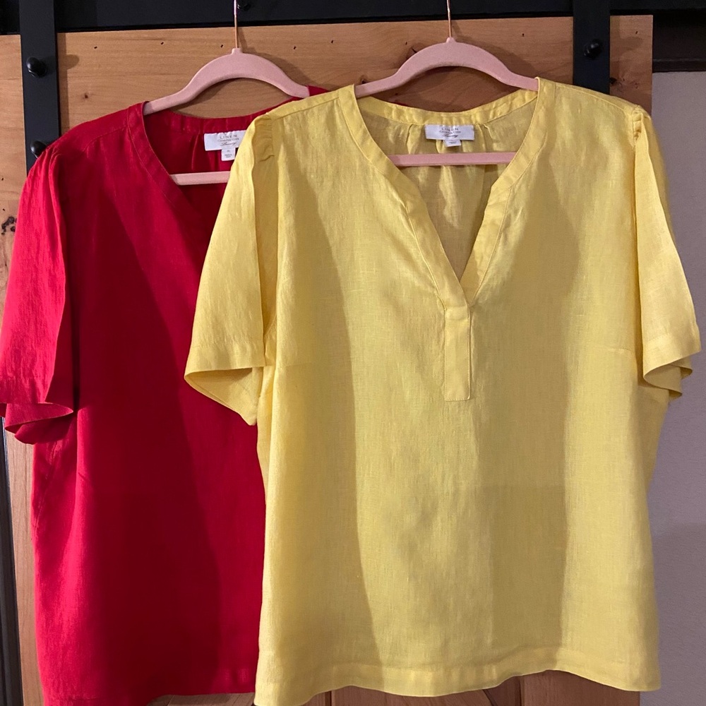 Set of two linen tops